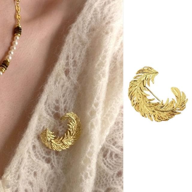 【EMMA SUE】小香胸針 金屬胸針 高級感 造型別針 小禮物 金色胸針 胸針 別針 羽毛胸針 生日禮物 謝師禮物 毛衣胸針 飾品 