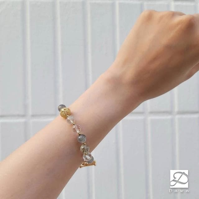 【Dawn Fashion 彤恩時尚】微妙的平衡//招財水晶手鍊//綠碧璽髮晶 拉長石 白水晶/生日禮物/父親節禮物