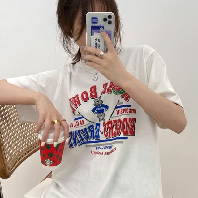 【LEESA】短袖T恤\美式短t\純棉上衣\白色短袖\女短T\設計感上衣\寬鬆\卡通上衣\落肩上衣\生日禮物\衣服\上衣\短t