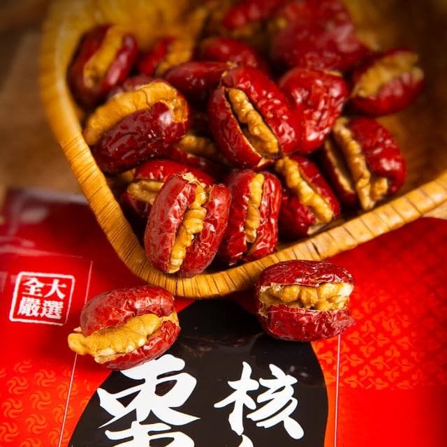 【全大嚴選】新疆棗核仁100g*3包(電視台熱賣 長輩送禮首選 百大伴手禮 無調味原味堅果禮盒 紅棗乾 核桃乾 紅棗夾核桃)