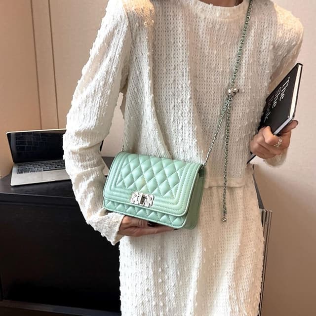 【MoonDy】包包 斜背包 菱格紋包 小香風包包 方胖子 精品包 鏈條包 時尚小方包 單肩斜背 女生小包包 閨蜜禮物 生日禮物