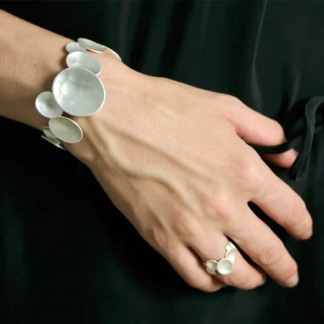 【MoonDy】飾品 戒指 手鐲 禮物 手環 女生手鍊 不規則戒指 新中式 高級感 首飾 閨蜜手練 個性戒指 可調節 質感戒指