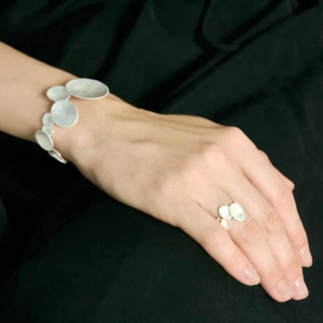 【MoonDy】飾品 戒指 手鐲 禮物 手環 女生手鍊 不規則戒指 新中式 高級感 首飾 閨蜜手練 個性戒指 可調節 質感戒指