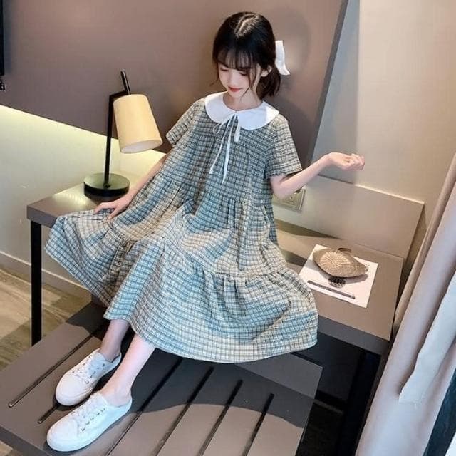 【Arbea】中大童女童翻領連衣裙夏季新款兒童短袖寬鬆時尚女孩洋氣淑女風格子裙 C212