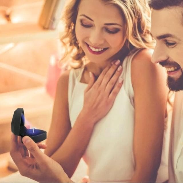 【SOLARFRi】LED燈鑽心型戒指盒首飾盒珠寶盒 優雅氣質感求婚 訂婚 生日 情人節 七夕 女朋友 老婆 禮物 多色款