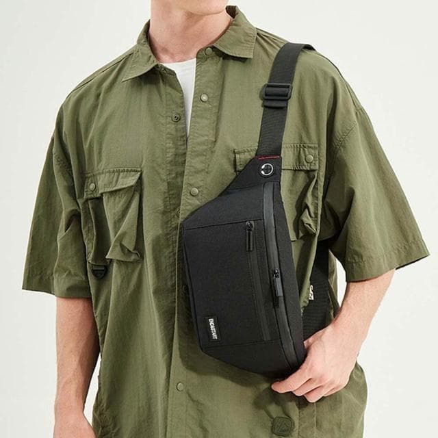 【LEEHER】牛津包包/運動胸包/包包/腰包/胸包/斜背包/黑色包包/大容量小包包/日系小包/攜便包/生日禮物/男包包/送禮