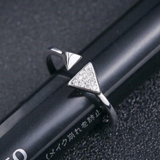 【米蘭精品】現貨+預購 925純銀戒指鑲鑽銀飾典雅迷人三角造型情人節生日聖誕節交換禮物女飾品73dx29