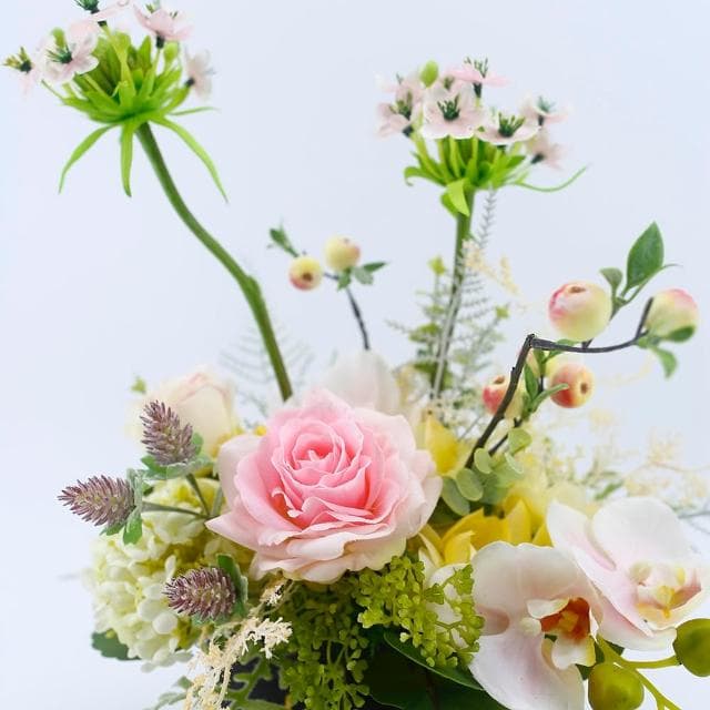 【HUGO DECO 榆果傢飾】粉玫瑰甜美風紙袋香氛花禮(擬真植物/人造盆栽/綠化/佈置/禮物)