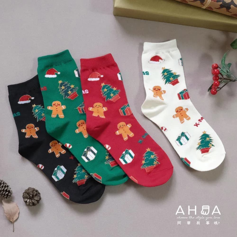【AHUA 阿華有事嗎】AHUA阿華有事嗎 滿版微金蔥薑餅人與聖誕樹禮物中筒襪 K2247 正韓襪子 百搭純棉襪 韓妞必備 少女襪 聖誕襪