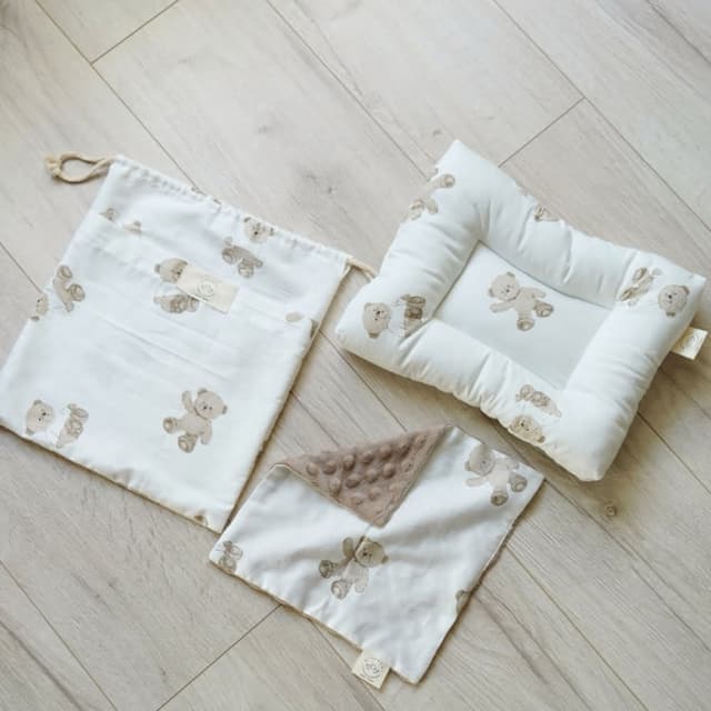 【kobemoms】台灣製 枕頭安撫組 彌月禮 新生兒禮物(安撫巾 收納袋 嬰兒枕)