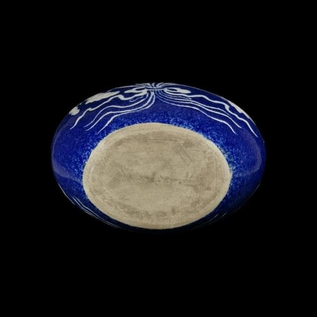 《博古珍藏》明永樂．雪花藍釉留白蓮紋抱月瓶．早期收藏．老件花瓶瓷器．國際拍賣級．附錦盒