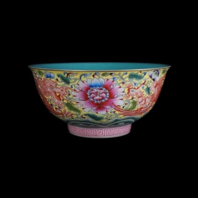 《博古珍藏》清乾隆 黃地粉彩穿花龍鳳紋宮碗 宮廷珍藏 老件文物瓷器 國際拍賣級 附錦盒