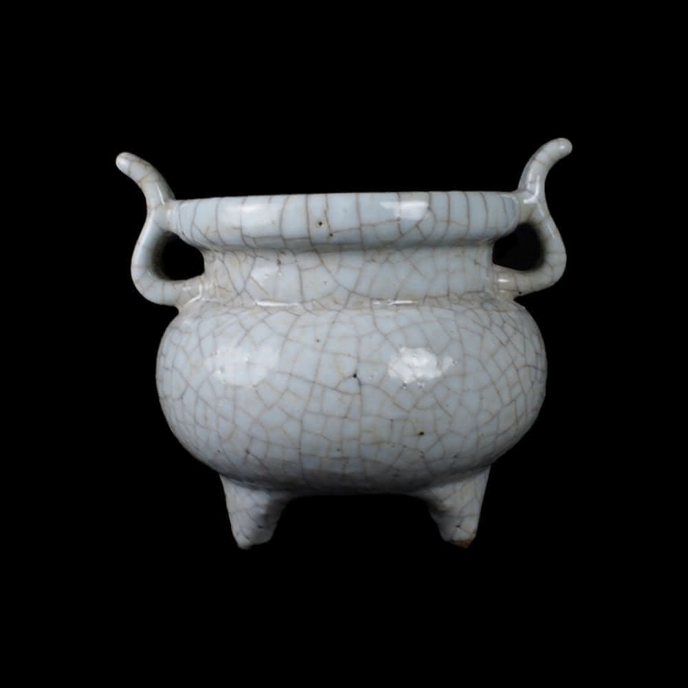 《博古珍藏》宋 官窯月白釉三足爐 早期收藏 老件香爐瓷器 博物館級文物