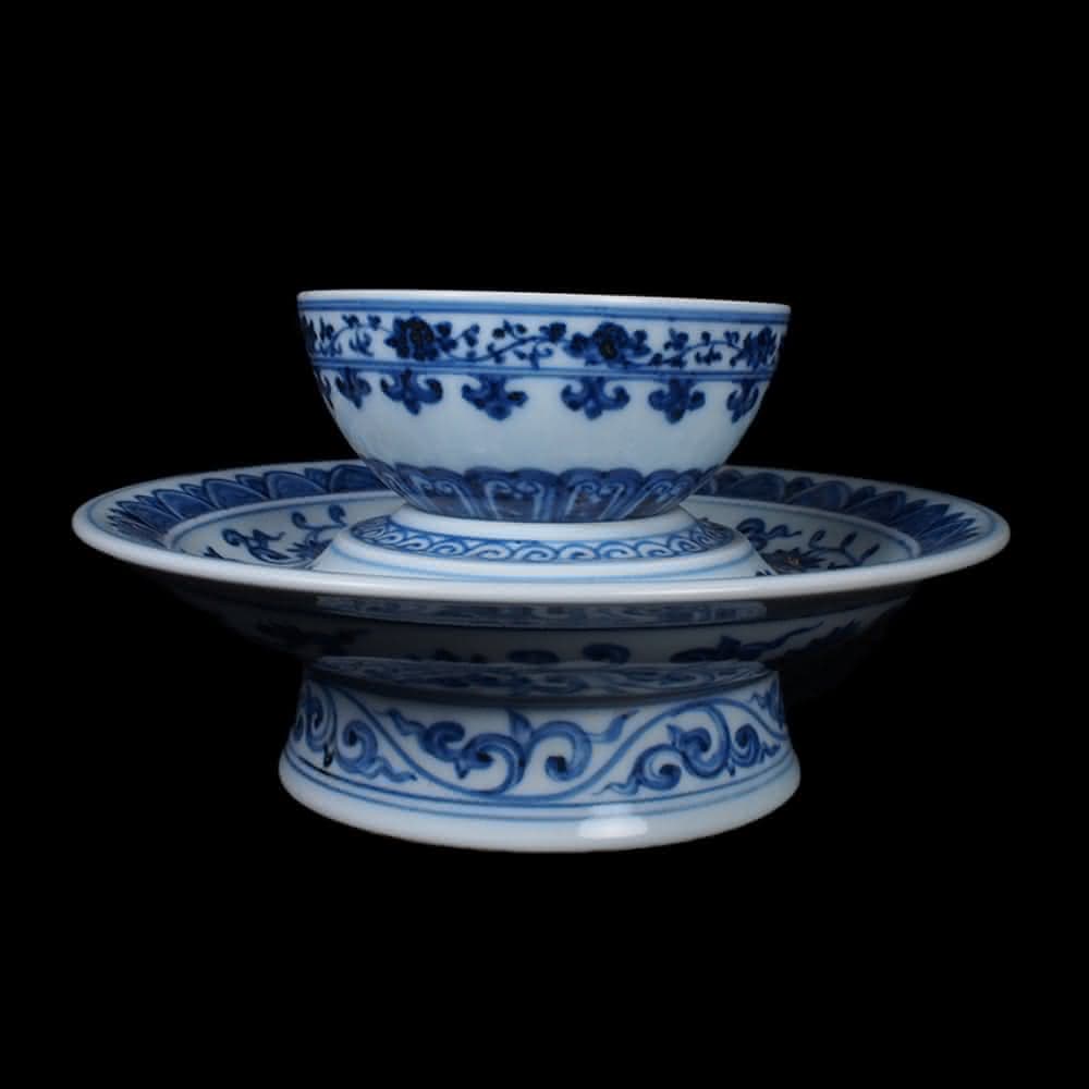 《博古珍藏》明宣德 青花花卉紋盞托 早期收藏 老件文物 茶杯瓷器 國際拍賣級