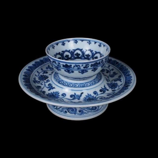 《博古珍藏》明宣德 青花花卉紋盞托 早期收藏 老件文物 茶杯瓷器 國際拍賣級