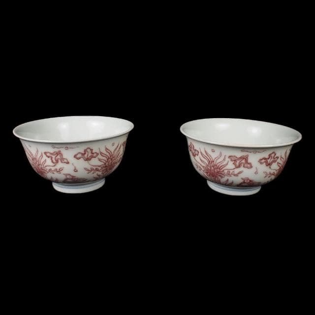 《博古珍藏》明成化 釉里紅蓮花紋杯一對 早期收藏 老件文物 茶具瓷器 國際拍賣級
