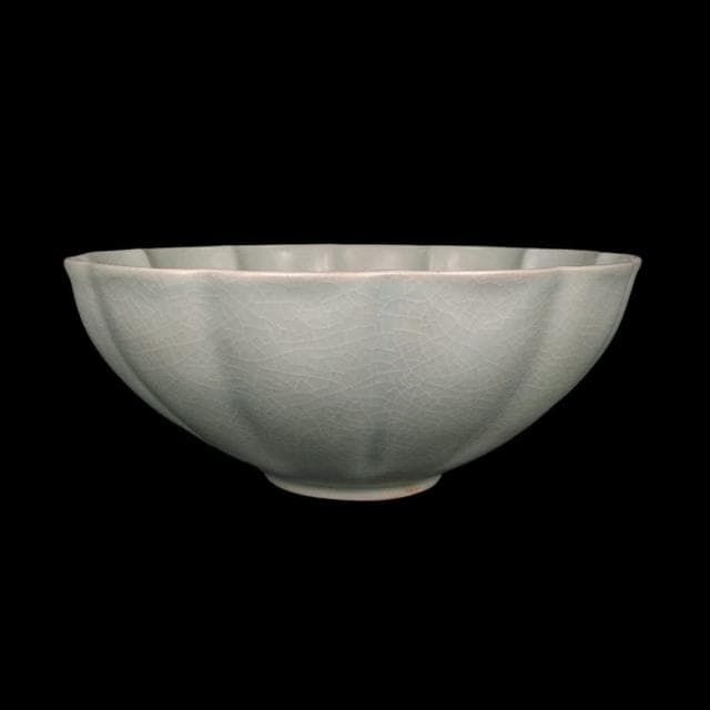 《博古珍藏》宋 汝窯青瓷梅花口碗 早期收藏