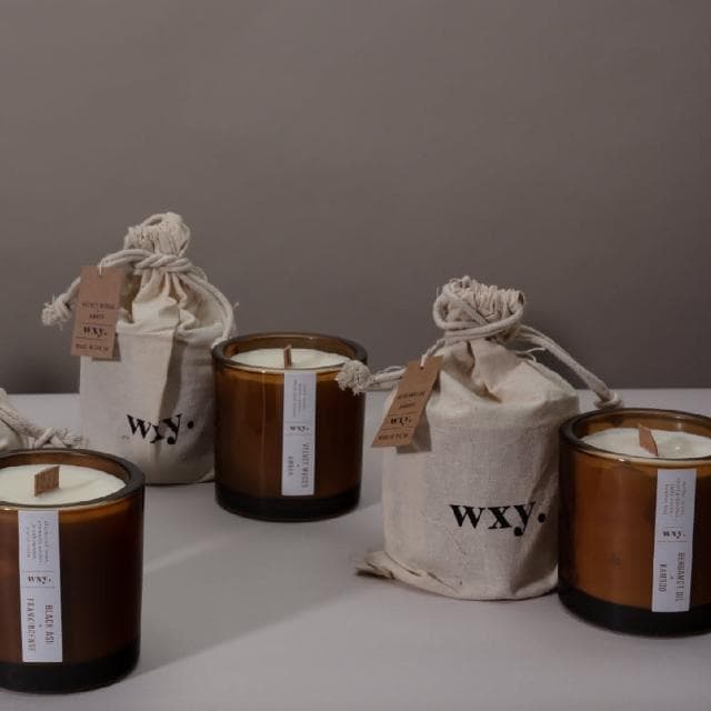 英國 wxy  Amber 蠟燭(S) - 黑蠟木 & 乳香/142g
