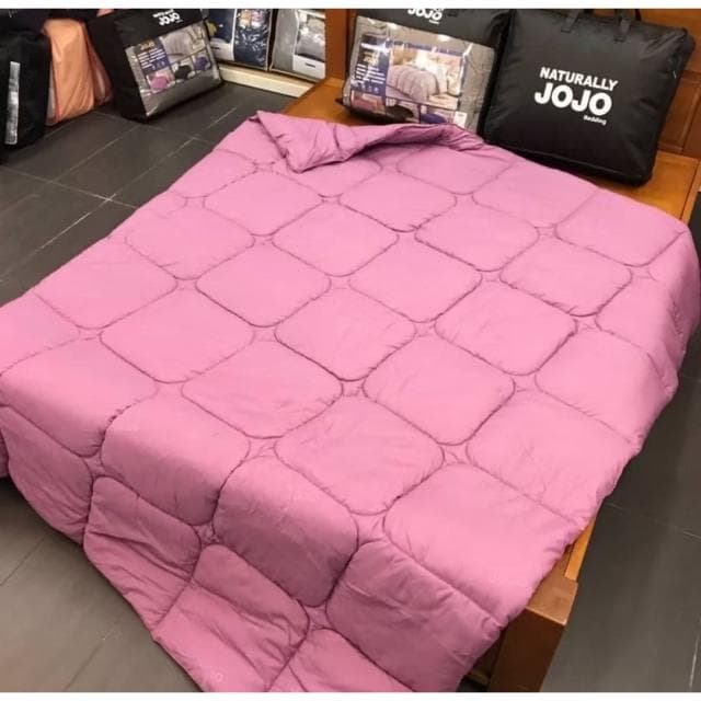 愛屋及烏居家生活館 JOJO 羽絲絨被 科技纖維羽絲四季被 現貨 藍色/灰色/粉色/黑色/綠色 (羽絲絨被)