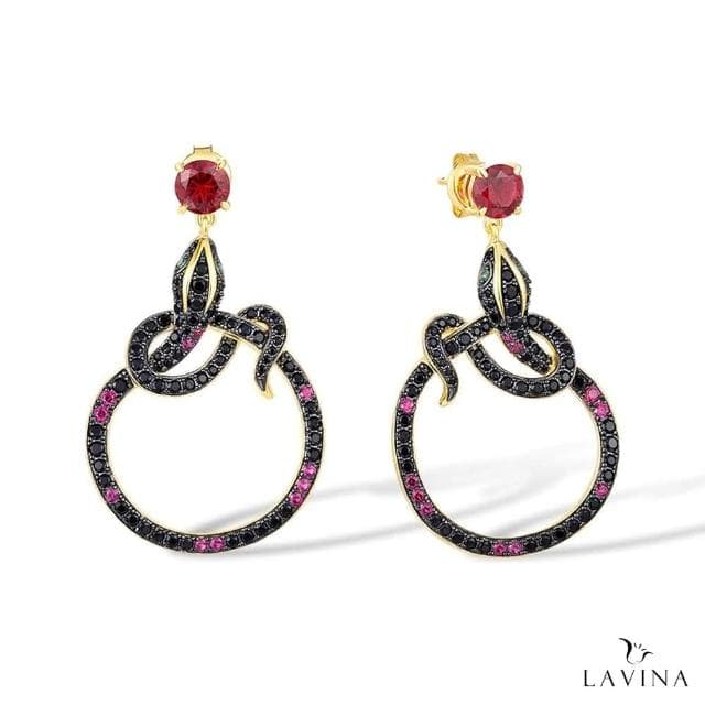 【Lavina 菈薇娜】LAVINA靈動蛇影系列-盤纏黑蛇魅力綠寶925銀耳飾