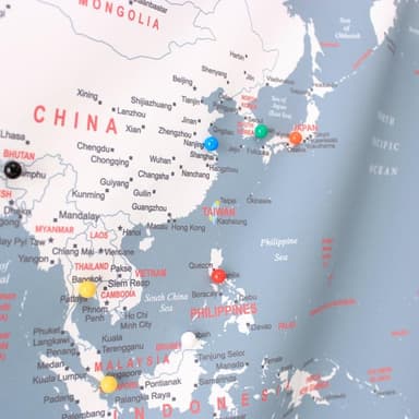【Umade】世界地圖掛布 月白灰色 S/M 附磁鐵地標扣 牆壁裝飾 房間佈置 居家情境裝飾 情侶禮物 生日禮物