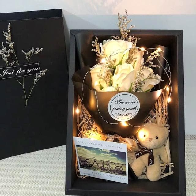 永不雕零玫瑰花束 生日禮物 情人節禮物 教師節禮物 母親節禮物 永生花 精美 禮物 玫瑰花束
