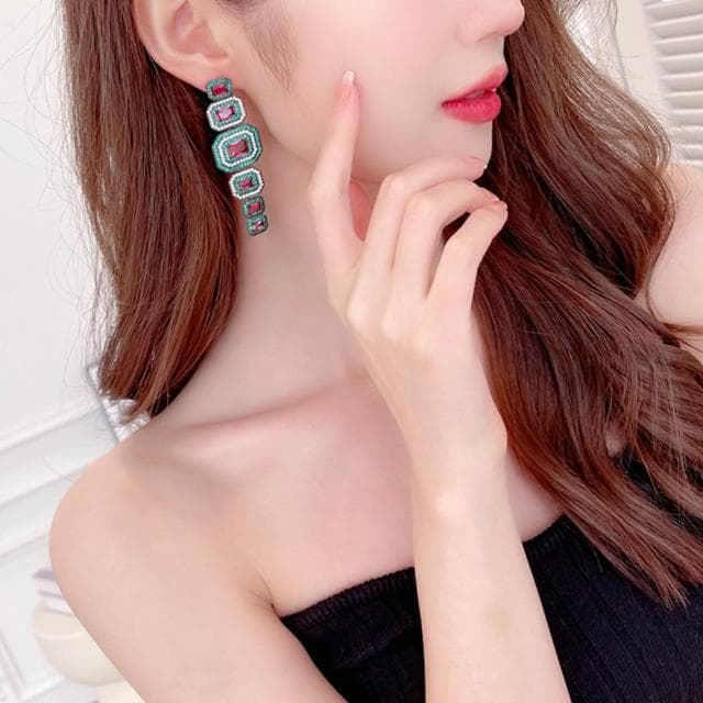 【EMMA SUE】抗過敏耳環 鋯石 鑽石耳環 復古耳環 歐美風 純銀耳環 氣質耳環 復古 飾品 耳環 女生耳環 鋯石耳環 純銀耳針