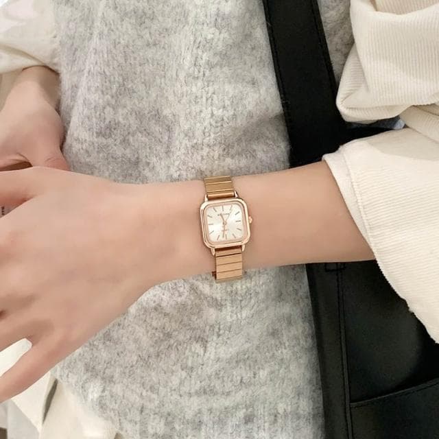 【EMMA SUE】手錶 手錶女生 禮物 小方錶 女士腕錶 方形手錶 考試專用女錶 港風 氣質手錶 高顏值 石英錶 學生手錶 高級感