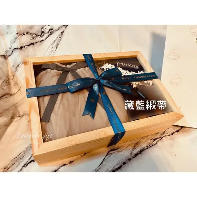 女寶寶禮盒 洋裝系列．質感低調灰(無鞋版本)～彌月禮盒·滿月禮·嬰兒禮盒·新生兒禮盒·滿月禮盒·彌月禮·寶寶禮盒·女寶禮物