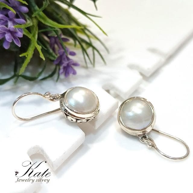 【KATE】銀飾 峇厘島手工天然柔白馬貝珍珠純銀耳環 優雅貴氣紫 珍珠耳環 珠光細緻 雕花復古 生日禮物 情人禮物