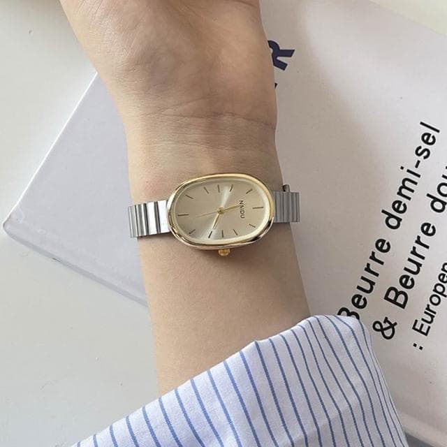 【LEESA】學生手錶\高級感\個性錶盤\金色手錶\橢圓形手錶\鋼帶手錶\韓版手錶\石英手錶\復古手錶\女生手錶\指針式\手錶\