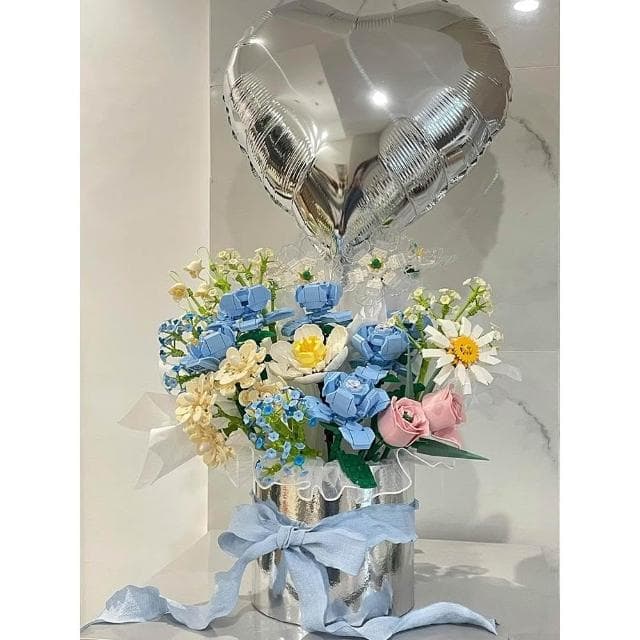 中国积木玫瑰花抱抱桶花束拼装玩具永生花桌面摆件女朋友生日礼物