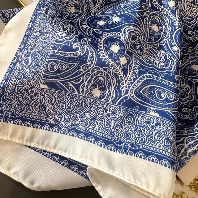 梵花 復古小方巾絲巾女春秋夏季搭配襯衫媽媽護頸飾圍脖子薄紗巾圍巾70