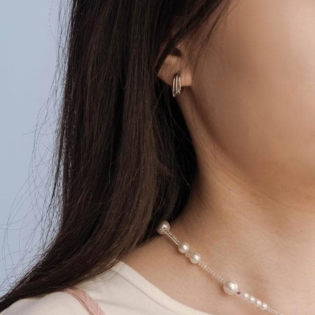 【Queenshop】QUEENSHOP_ S 女裝 正韓 層次圓圈環繞C型圈圈耳環 現+預 07030930