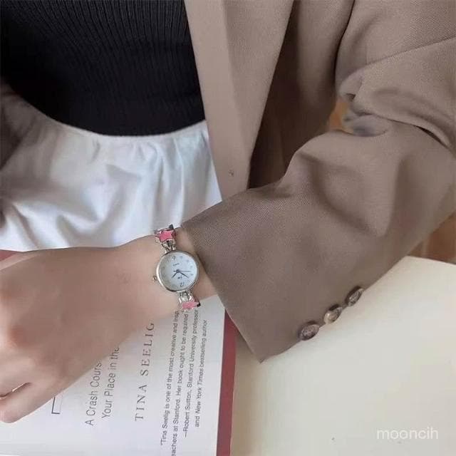 偉偉有道 【1473人收藏】星星錶手鏈女學生水鑽精緻禮物高顔值手錶女款高級感小衆閨蜜小巧