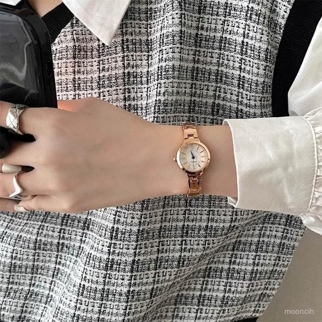 偉偉有道 韓係手錶女款氣質顯白潮流精緻小衆高級感小錶盤鑲鑽輕奢石英錶