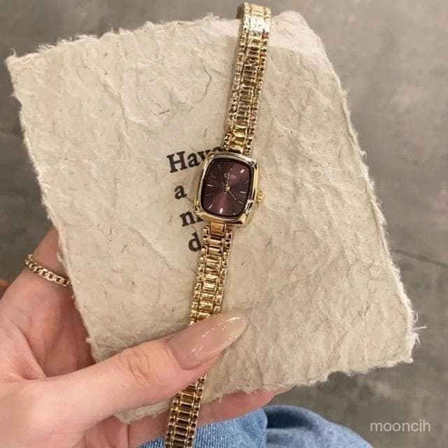 偉偉錶錶 【4150人收藏】小金錶女生小衆輕奢女士複古細帶小巧手錶女2025新款女款高級女錶