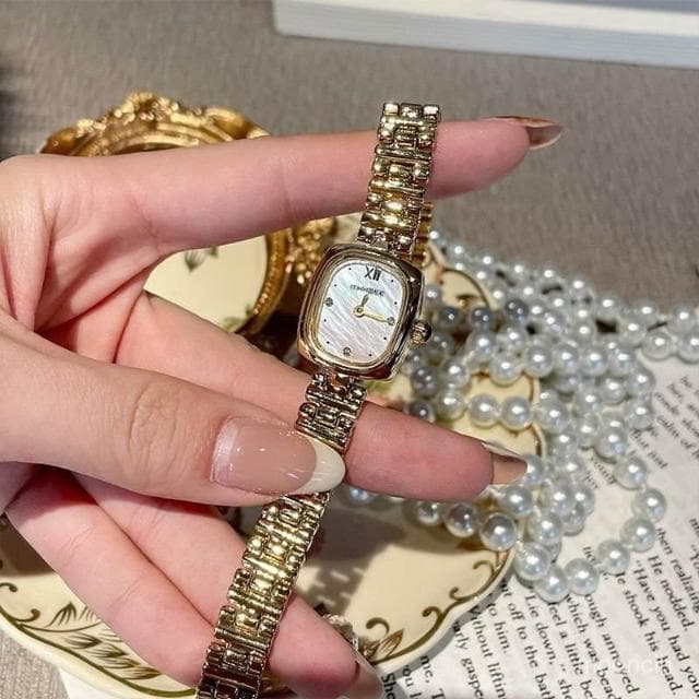 偉偉錶錶 【4150人收藏】小金錶女生小衆輕奢女士複古細帶小巧手錶女2025新款女款高級女錶