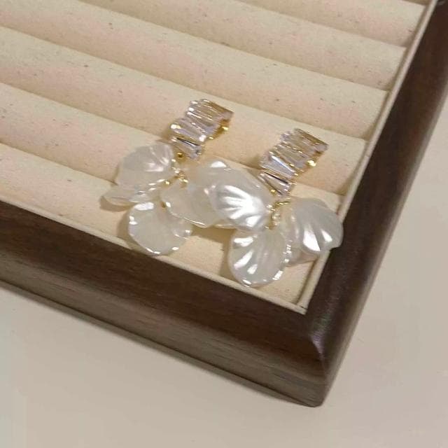 🎗飾間首飾鋪 貝殼花瓣流蘇耳墜首飾氣質耳環飾品輕奢高級感獨特誇張耳飾