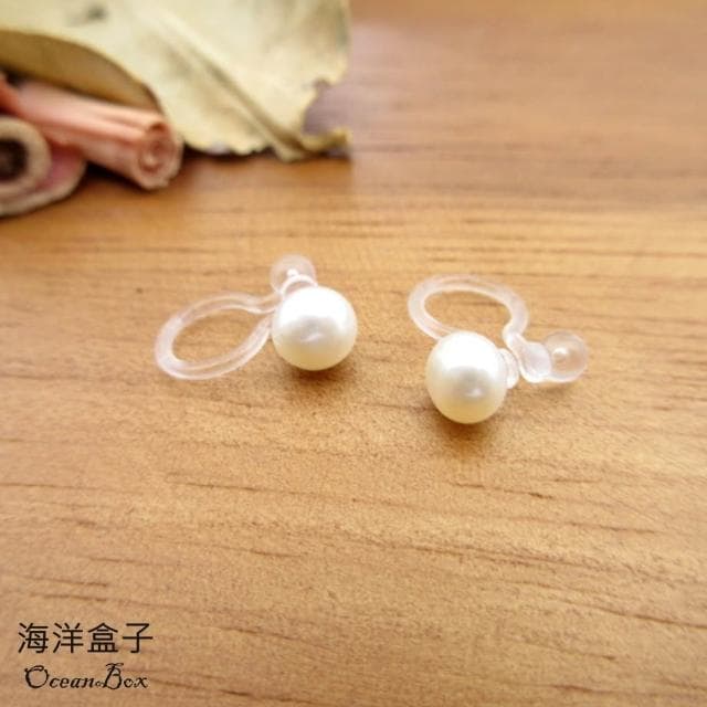 【海洋盒子】溫柔氣質貝珠隱形透明矽膠夾式耳環.無耳洞可戴