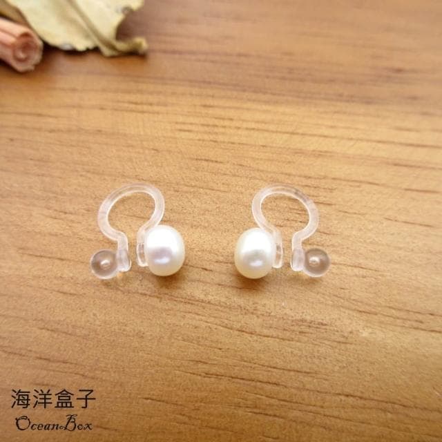 【海洋盒子】溫柔氣質貝珠隱形透明矽膠夾式耳環.無耳洞可戴