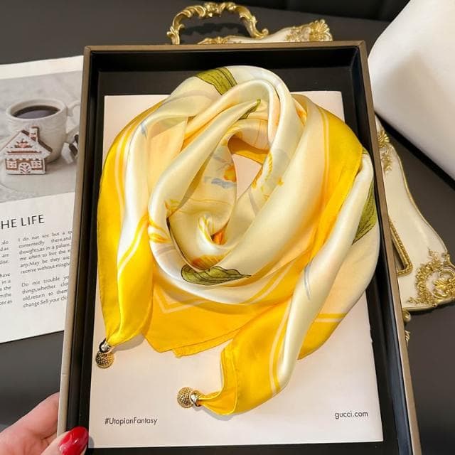 梵花 磁吸扣三角小方巾絲巾女嫩黃鵝黃色春秋夏季護頸飾圍脖子薄圍巾70