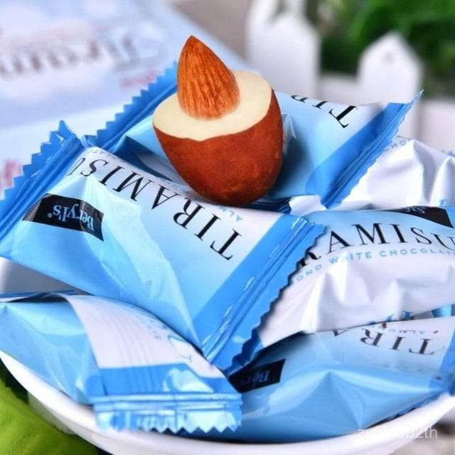 Lucky C70I 馬來西亞進口倍樂思抹茶巧剋力扁桃仁草莓喜糖送女友零食批髮