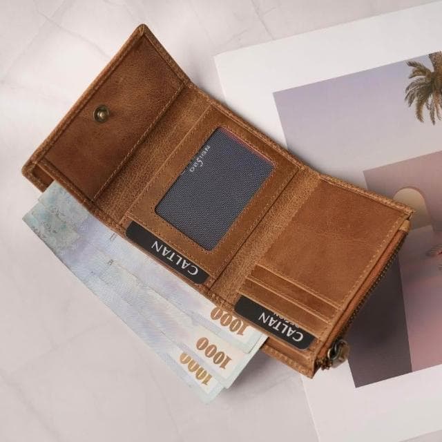 CALTAN DESIGN | 文藝三折扣式真皮短夾 075268 四色(真皮 中夾  皮夾 錢包 招財 母錢包)