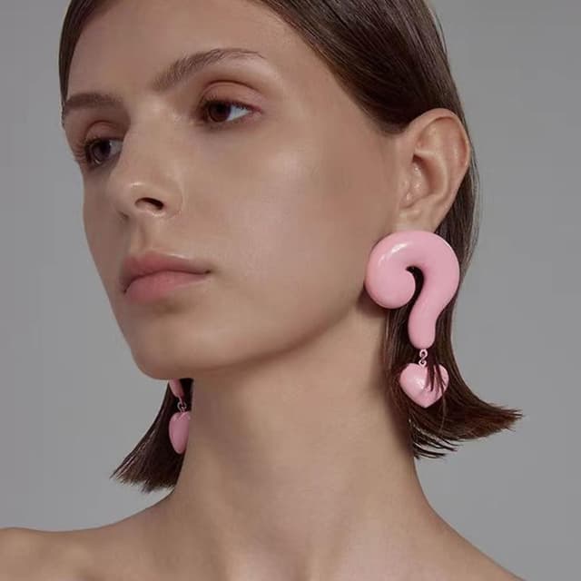 【MoonDy】飾品 耳環 耳環女 垂墜 問號耳環 大耳環 安可拉紅 港風 歐美風