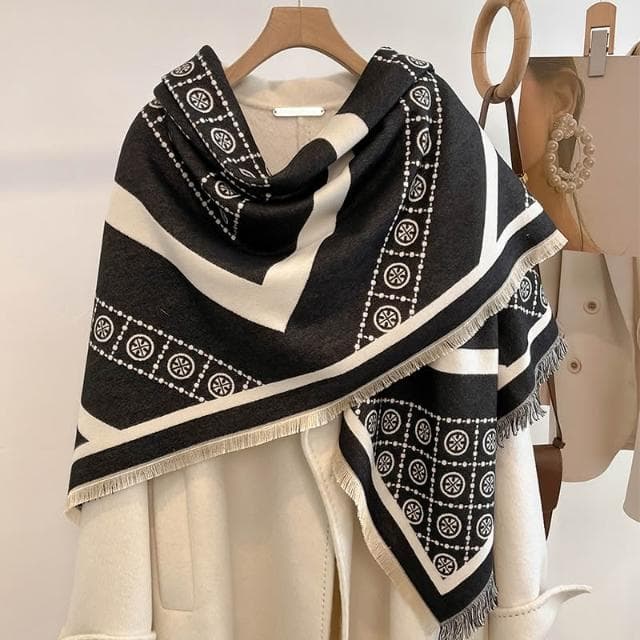 🎗飾間首飾鋪 2025新款大方巾披肩女外搭秋冬季仿羊绒围巾两用加厚保暖毛毯斗篷