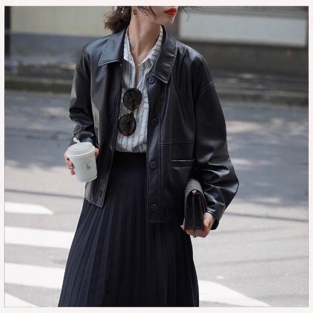 法式黑色皮衣女寬松短款小個子皮夾克外套女 翻領皮夾克外套大衣 純色寬鬆外套上衣開衫 法式通勤氣質優雅風外搭 七夕生日禮物