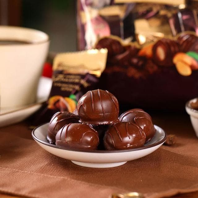 HanNaMiChan俄羅斯原裝正品巧克 芭味富 杏仁堅果巧克力 夾心糖果 休閒零食 節日糖果 伴手禮 松露夾心力巧克力