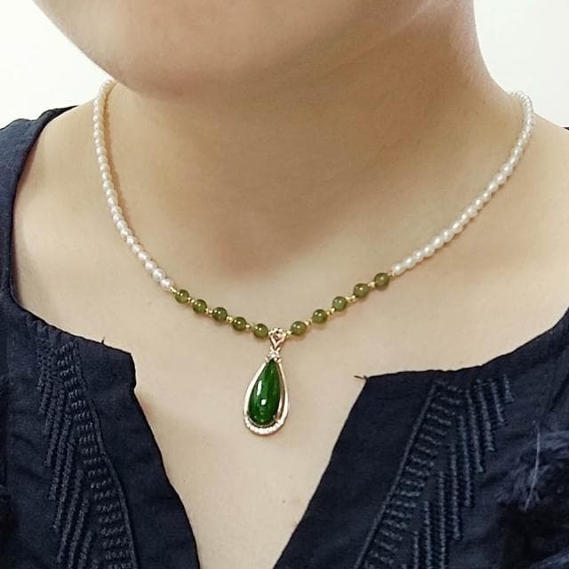 【Paiya 派亞】新中式頂流8x18mm天然和田玉S925碧玉吊墜3mm小米珠淡水珍珠項鏈