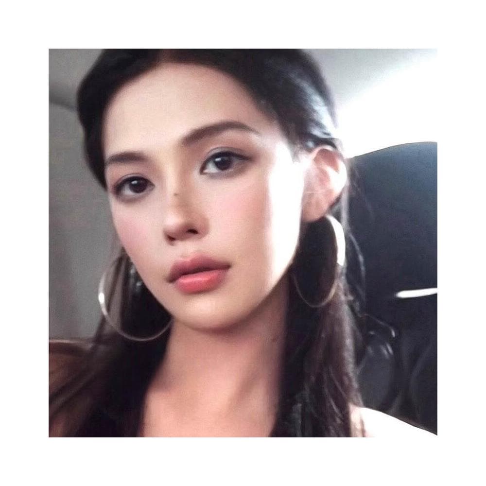 耳環千禧辣妹風銀色超大圓圈耳環女誇張素圈大耳圈高級感圈圈耳飾輕盈精緻輕奢高級韓國不過敏看不膩超閃耳環耳飾飾品配禮服百搭